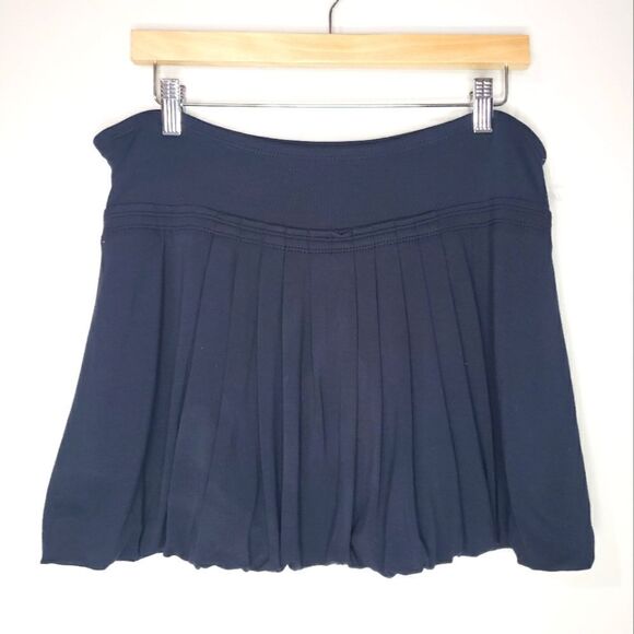 BCBG MaxAzria Small Black Gathered Mini Skirt - Picture 1 of 8